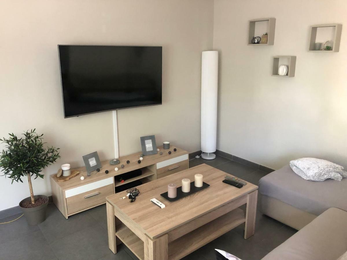 Chambre Les Loges Nevers Exterior photo
